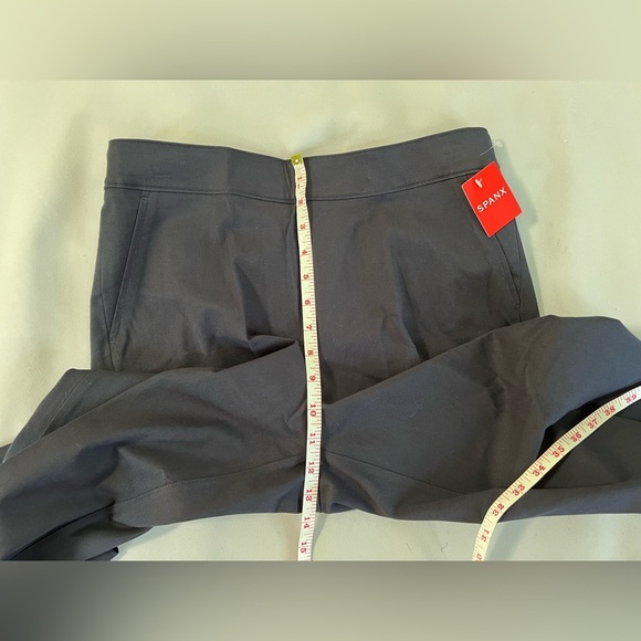 Spanx Polished Ankle Slim Pants Classic Navy Blue NWT Sz Medium Women - Picture 10 of 13